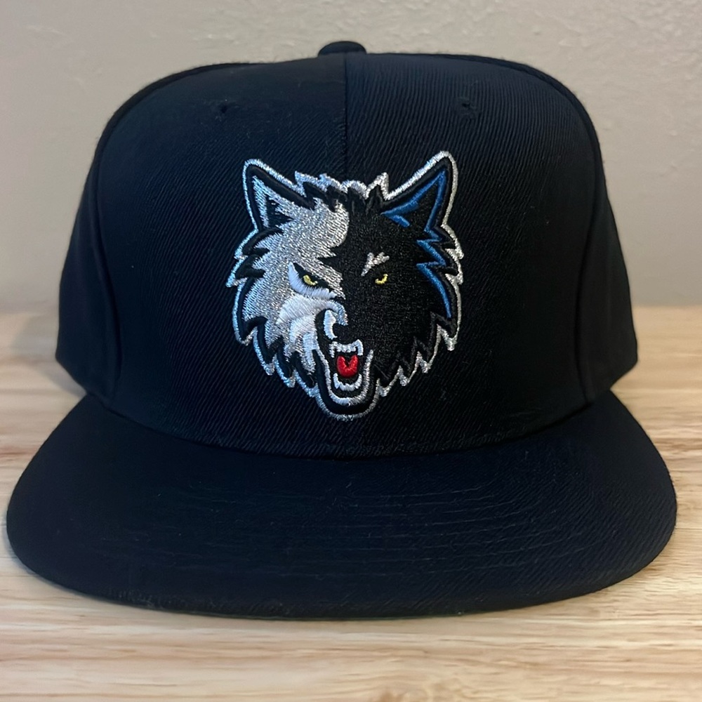 Vintage Mitchell and Ness Minnesota Timberwolves snapback hat